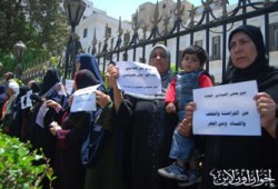 هروب السفينتين  المختطفتين بالصومال.. والأهالي يحتفلون