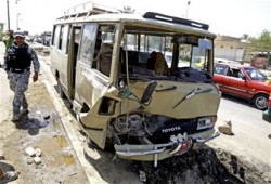 مقتل وجرح 70 في أربعة انفجارات بالعراق