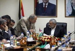 حكومة هنية تدين تقرير "هيومان رايتس"