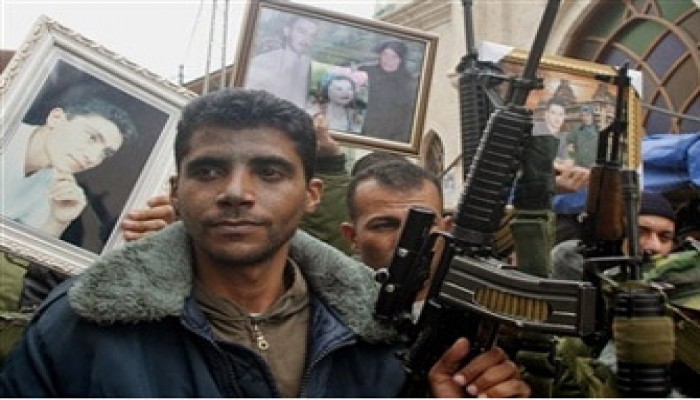 مؤتمر فتح يستبعد "الزبيدي" و"كتائب الأقصى" غاضبة