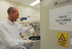 تونس تمنع عمرة رمضان بسبب إنفلونزا الخنازير!!