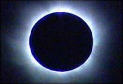 غدًا.. أطول كسوف شمسي يُغرق آسيا في الظلام