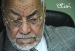 المرشد العام يتقدم جنازة الدكتور بدر غازي