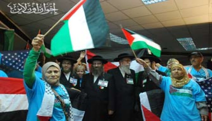 يهود يشاركون في قافلة "عاشت فلسطين" بالصحفيين