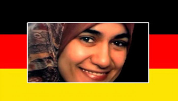 الفيس بوك يتضامن مع "شهيدة الحجاب"