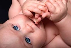 ابني شديد الحركة وقليل الانتباه