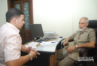 د. محمود عزت في حديث عن مكافحة الطاعون