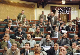تشريعية الشعب توافق على كوتة المرأة والإخوان والمعارضة رافضون