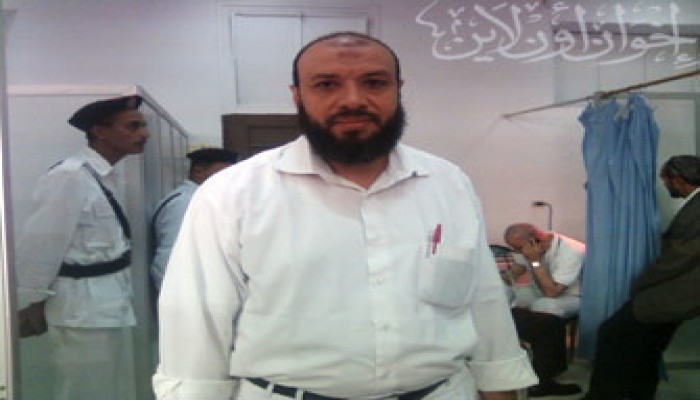 م. الشاطر وإخوانه يعزون سيد معروف في وفاة والده