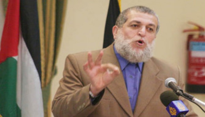 عزام: اتصالات مع فتح لوقف ملاحقة مجاهدي الضفة