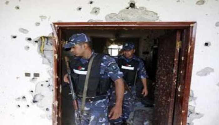 الآلاف يحضرون خيمة عزاء شهداء قلقيلية