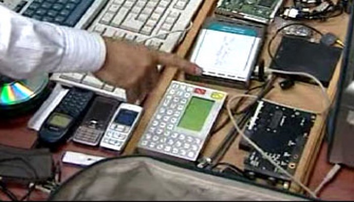 اعتقال عقيد بالجيش اللبناني وضابط بتهمة التجسس لصالح الكيان