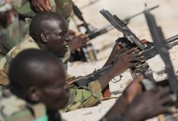 الصومال.. اشتباكات والإفراج عن 11 اختطفهم "الشباب"