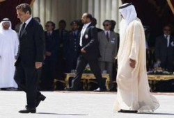 افتتاح أول قاعدة عسكرية فرنسية في الخليج بالإمارات