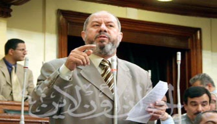 قافلة طبية للعيون ومراجعات تعليمية بمقر عليوة بالقلج