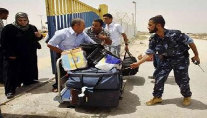 1107 عبَروا رفح في اليوم الأول ومطالب بفتحه يومًا ثالثًا