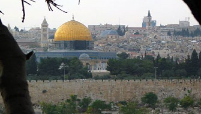 تقرير يرصد تنامي الاعتداء على القدس خلال أبريل الماضي