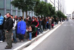 دراسة: 40% من الشعب الأمريكي بلا دين