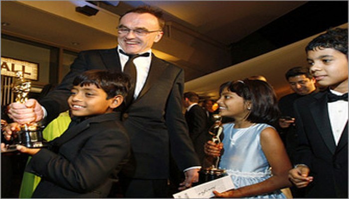 مسلمو أمريكا يُكرِّمون "المليونير المتشرد"