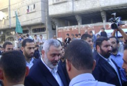 حكومة هنية تقدم 27 مليون يورو تعويضات لمتضرري غزة