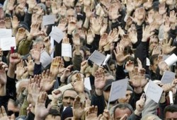 عصيان مدني بجورجيا وواشنطن تتخلى عن ساكاشفيلي