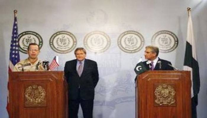 ملاسنة "على الهواء" بين واشنطن وإسلام أباد