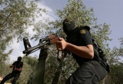 استشهاد مقاومَيْن في غزة وفتاة بدوية في النقب