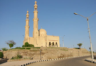 إعادة مئذنة طابية فتح بأسوان لهيئة الآثار