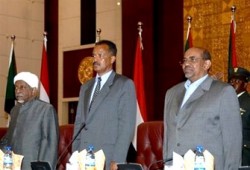 البشير يتحدى الجنائية الدولية ويزور إريتريا