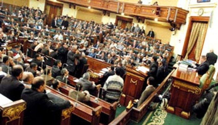 اتهامات خطيرة تواجه الحكومة أمام مجلس الشعب