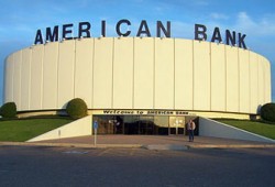 انهيار 3 مصارف أمريكية والعجز 1.85 تريليون دولار