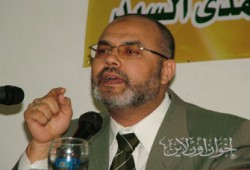 د. حسن هويدي.. علامة مضيئة في طريق الدعوة