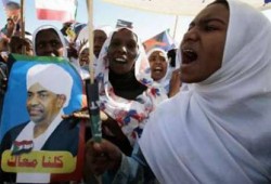 خبراء: مذكرة اعتقال البشير مؤامرة لتقسيم السودان