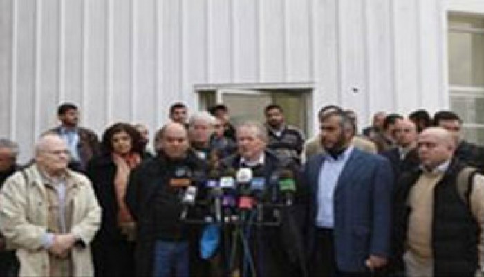 وفد جامعة الدول العربية يزور مقر التشريعي بغزة