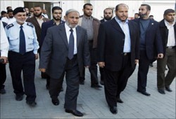 حماس: لن نتنازل عن الأسماء التي وضعناها مقابل شاليط