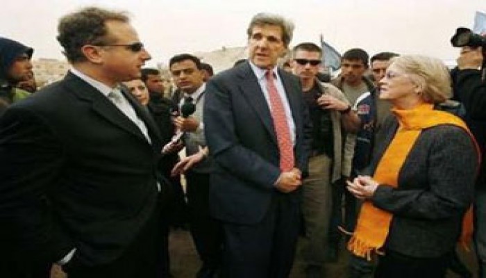 زيارة كيري لغزة.. أرض الواقع مع حماس!!