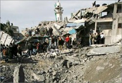 أطباء مصر يبدءون حملة إعادة إعمار غزة