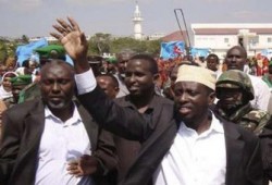 شيخ شريف يصل مقديشو ببرنامج للشريعة والمصالحة