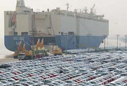 عمال الشحن بجنوب إفريقيا يمتنعون عن تفريغ السفن الصهيونية