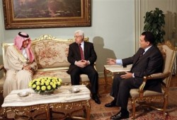 حماس والجهاد: عباس يتهرب من الاستحقاقات