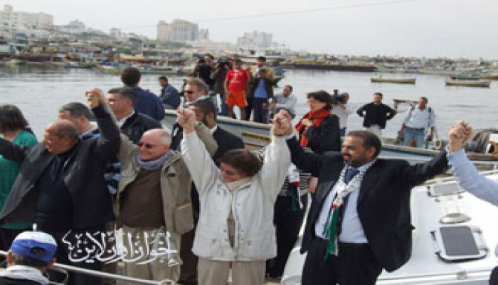 سفينة "الأخوة" اللبنانية تنطلق اليوم لكسر حصار غزة