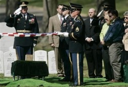 مصرع 4 جنود أمريكيين في تحطم طائرتين ببغداد