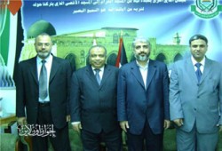 الحسيني يكشف تفاصيل زيارة وفد الإخوان لتهنئة حماس