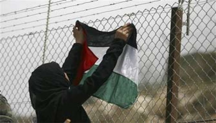 المرأة الفلسطينية.. النفوس الصامدة