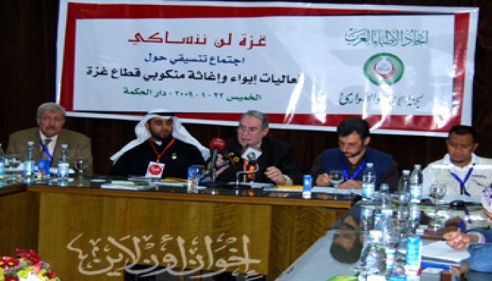 "الأطباء العرب" يدشِّن حملة الـ100 يوم لإعمار غزة