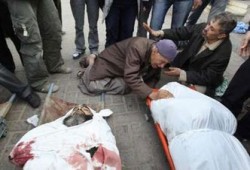 شهيدان من الجرحى وإصابة 7 في قصفٍ لزوارق الاحتلال