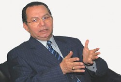 د. جويلي: قمة الكويت لن تحل مشكلات العرب الاقتصادية