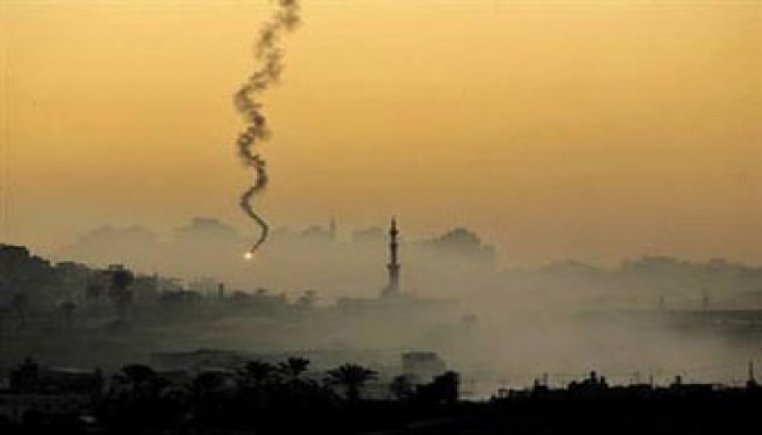 "نيويورك تايمز": العدوان على غزة "همَّش" سلطة عباس