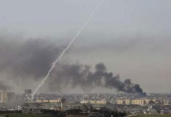 الصمود الأسطوري لغزة.. شهادات من الواقع