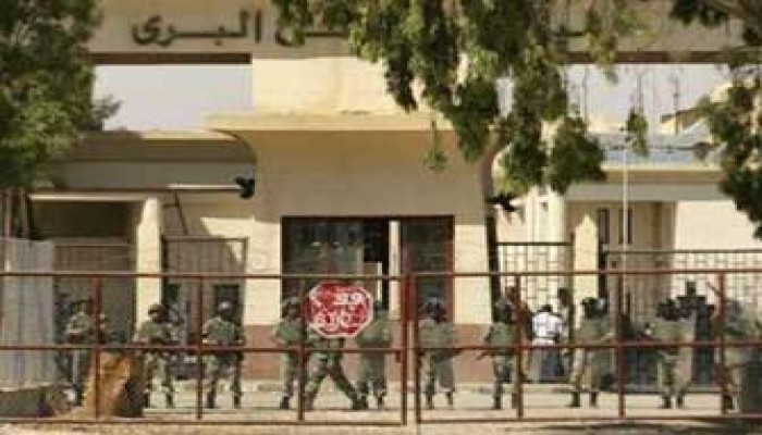 "رايتس ووتش" تطالب مصر والكيان بفتح الحدود مع غزة